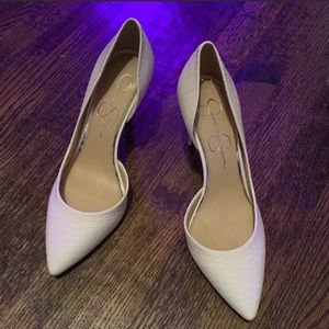 NEW Jessica Simpson White Pumps
